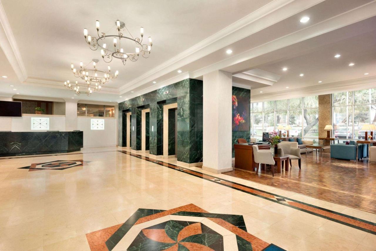Hotel Wyndham Taszkent Zewnętrze zdjęcie